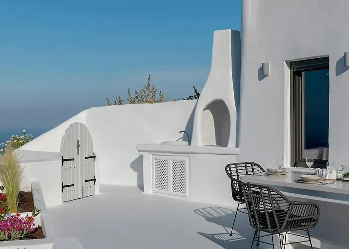 Aleanna Traditional Villa Fira