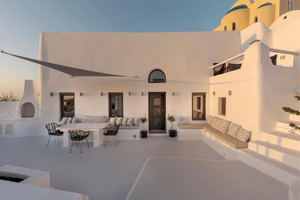 Aleanna Traditional * Fira (Santorini)